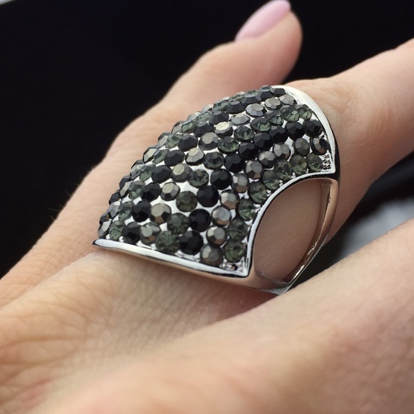NEW Black silver Stone Statement Fashion Ring Sz 8 - Picture 3 of 5